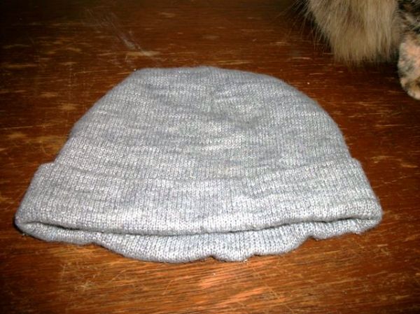 GORRO CINZA